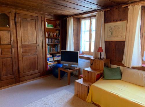 Chez Eli