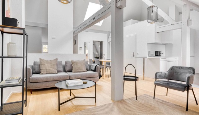 Chic Vorstädte 2.5 Room w/W/D & Storage, 2 min to Market, by Blueground in Basel