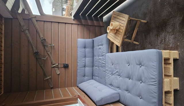 Cosy apartment for 5 guests with WIFI, TV and terrace