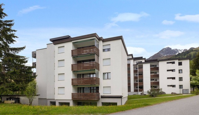 Cosy apartment for 6 people with pool, WIFI, TV and balcony