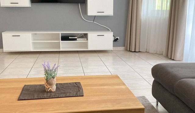 Cosy apartment for 6 people with WIFI, balcony and pets allowed