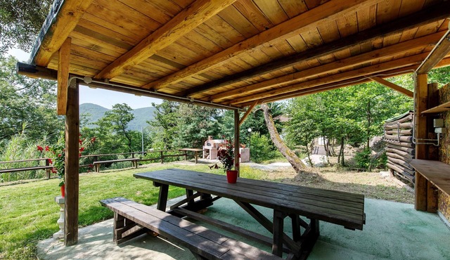 Country House 'La Liguria Tra Gli Ulivi 2' with Mountain View, Wi-Fi, and Air Conditioning in Varazze