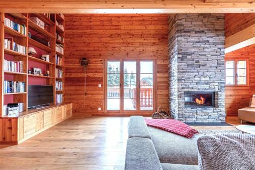 Croix Noires FABULOUS & LUXURY chalet 11 pers by Alpvision Résidences
