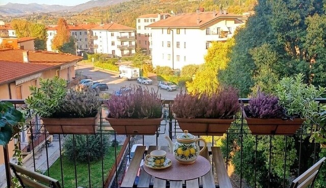 DolceVista Valpolicella: Elegant Three-Room Apartment with Relaxation & Free Parking