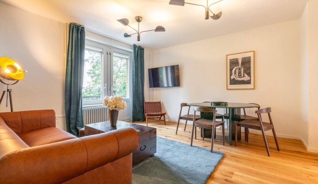 Elegant 3-BR with sun terrace · Unterstrass