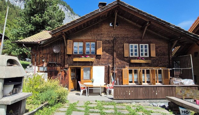 Exclusive-use chalet with breathtaking views of the Swiss mountains