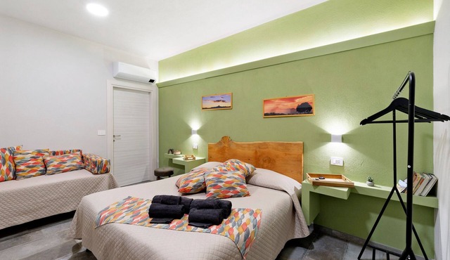 Farmhouse 'Al Campo Del Nocciolo Agriturismo' with Mountain View, Wi-Fi and Air Conditioning
