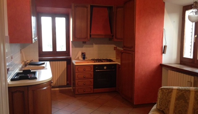 FOR 2 PEOPLE, PARKING AND FREE WIFI, SHEETS AND TOWELS SUPPLIED in Offagna