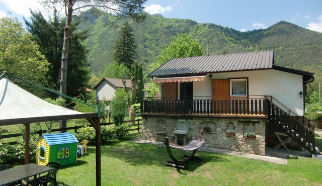 Freistehendes Haus mit eingezäuntem Privatgarten by Interhome in Bezzecca