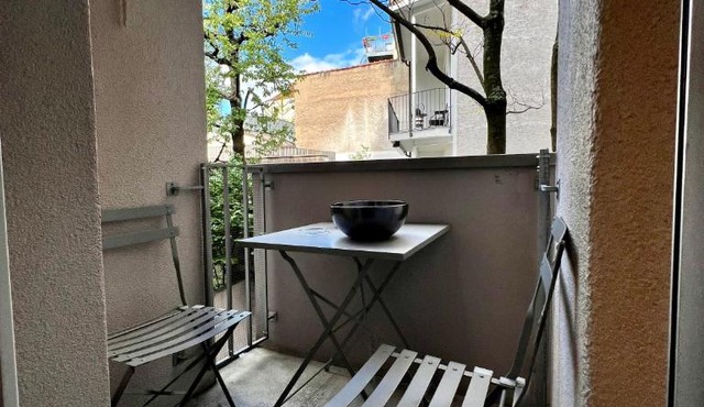 Gemütliche grosse Wohnung Nähe Uni