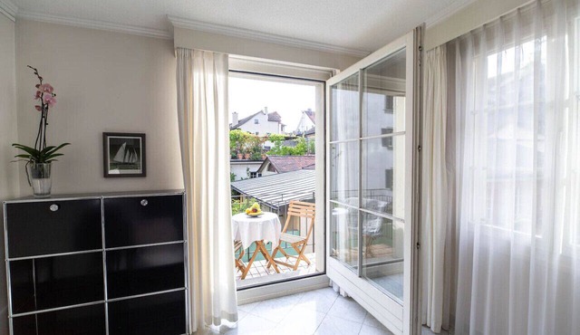 Great 2BR flat/old town Niederdorf