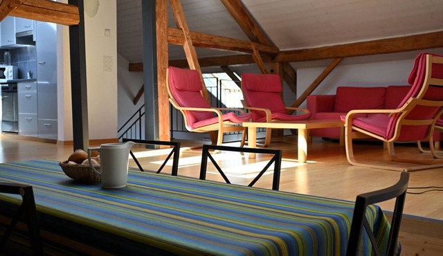 Holiday flat with private parking
