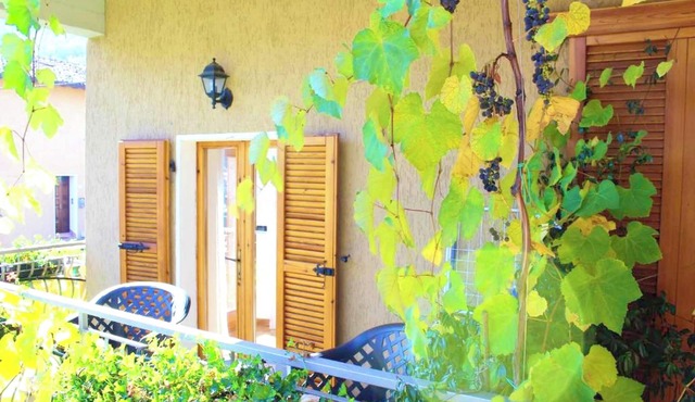 Homerez - Apartment in Prabione, parking