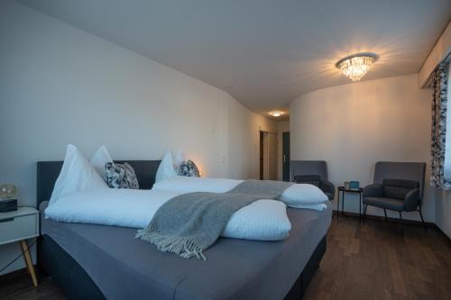 Hotel B&B Stossplatz anytime and easy self Check-in