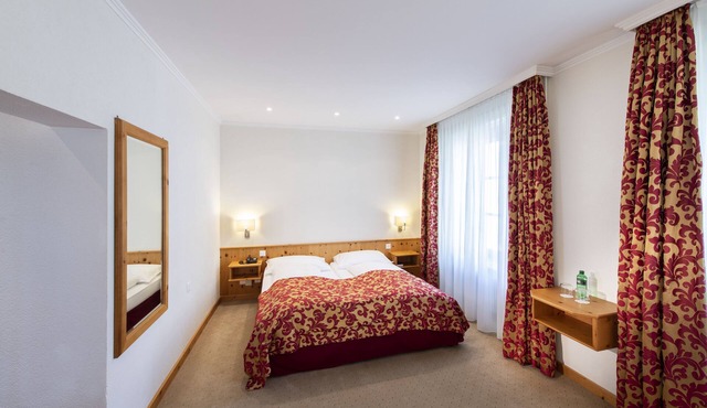 Hotel Engiadina