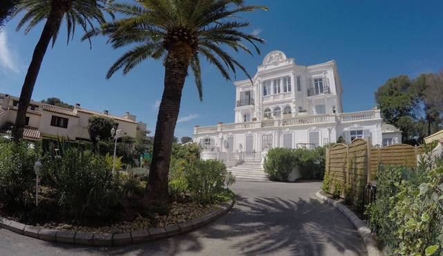 house saint raphael 50 meters sea in Saint-Raphaël