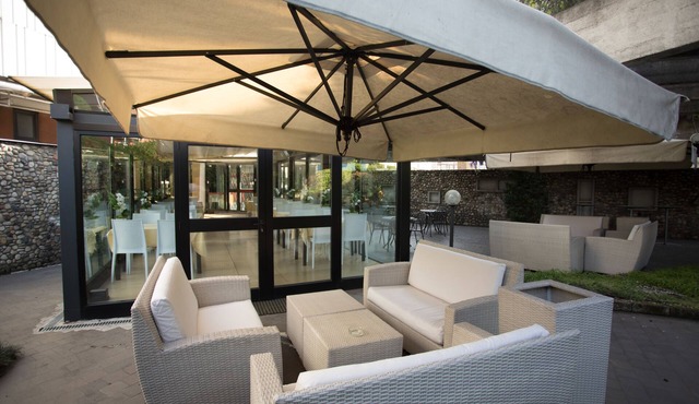 IH Hotels Milano Eur Trezzano sul Naviglio in Trezzano sul Naviglio