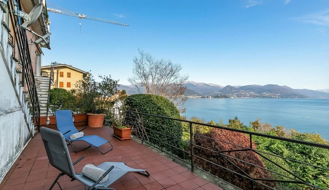 Infinity Lake Maggiore View Stresa, Stresa, Italy