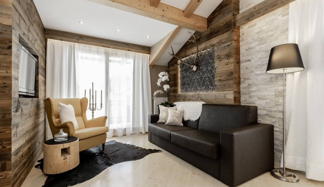 Holiday Apartment "Apartment Wieser 4" with Mountain View, Heated Pool & Wi-Fi