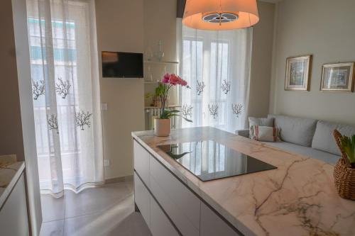 La Casa di Anna - Eleganza tra Antiche Mura in Asti