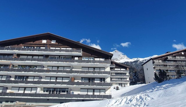 Las Vals B5 Appartement/Fewo, Bad, WC, 2 Schlafräume 3 Zimmerwohnung - 5 Betten by Interhome