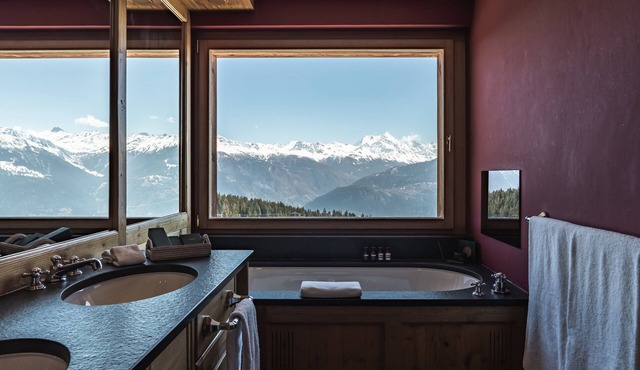 LeCrans Hotel & Spa
