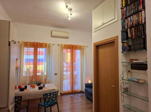 LISA'S HOME - La casa di Lisa - 15 min by train from Milan Central station