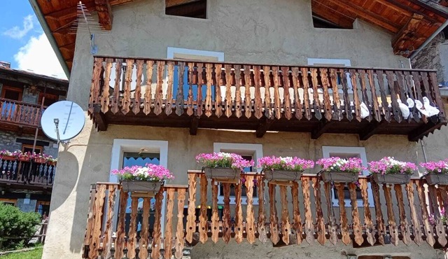 Lo Reinard charming apartment 2 minutes from cross-country trails in Venoz