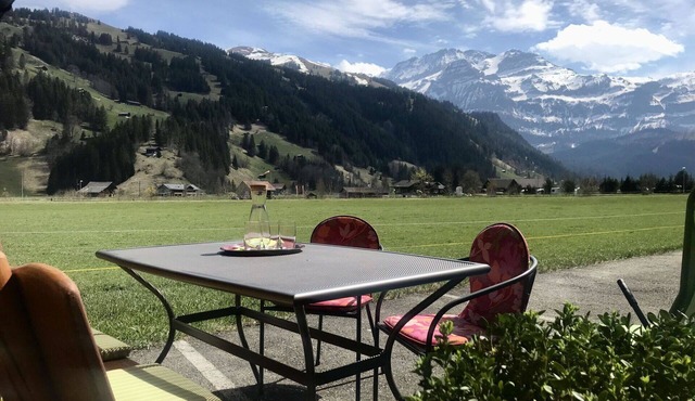Lovely apartment for 4 people with WIFI, TV and balcony