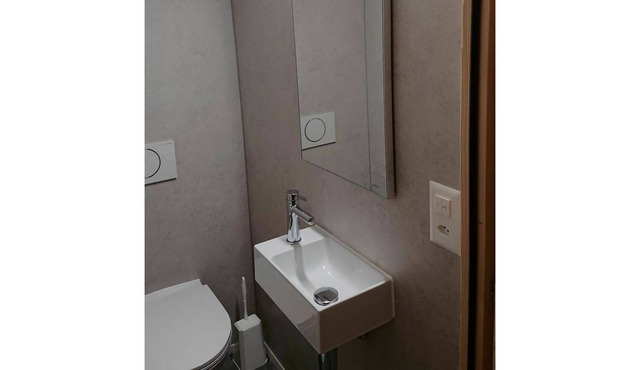 Lovely apartment for 5 guests with WIFI, TV, balcony and parking
