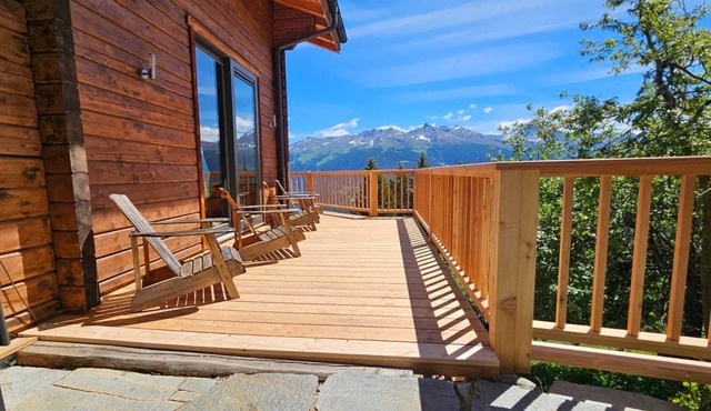 New for 2026! | 4-minute walk to the ski lift | 10-minute walk to the wellness center/spa | Jacuzzi