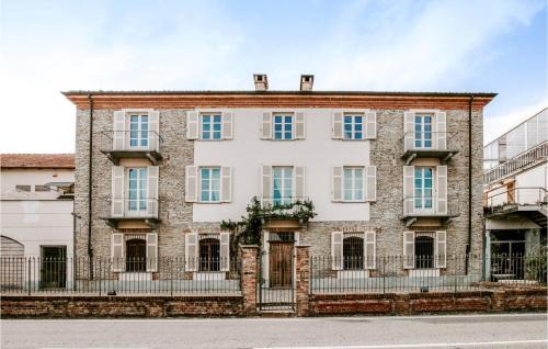 Nice Apartment In Santo Stefano Belbo in Santo Stefano Belbo