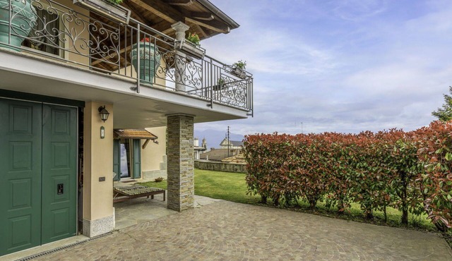 Nice apartment for 4 people with WIFI, TV and patio