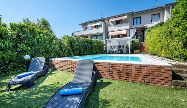 Nice home in Desenzano del Garda