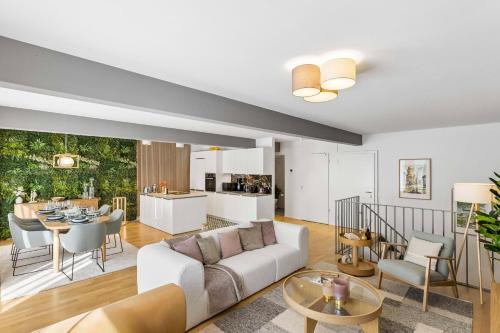 OldTown Penthouse Maisonette AC PrivateRooftop