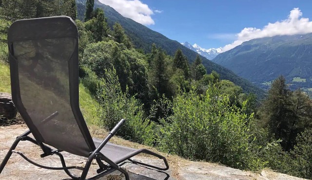 Outside: Apartment in a chalet for 2 people with balcony, terrace with garden furniture, a breathta
