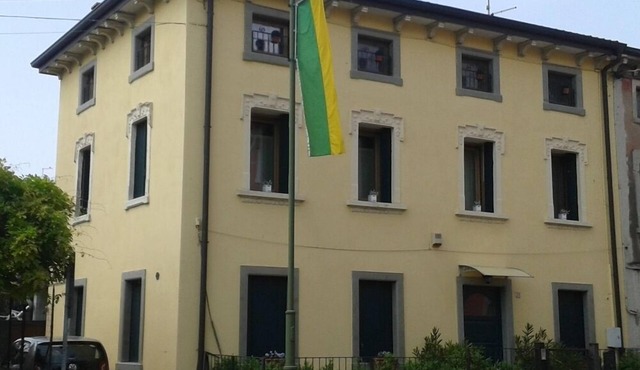 Pastrengo: Nice House with garden very close to Garda lake