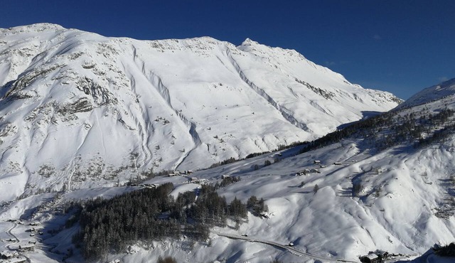 PeakView Mansarda Vacanze a Livigno 2123 slm - L'emozione di toccare il cielo!