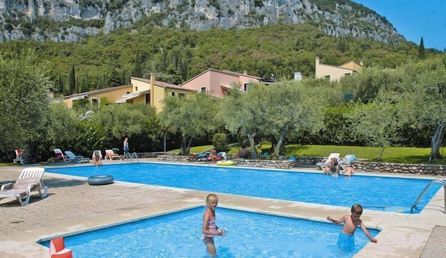 Residence Pratone, Garda