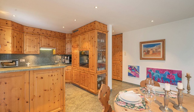 Residenza Alpenrose 34 – Bright 3.5-room flat with a balcony and panoramic views