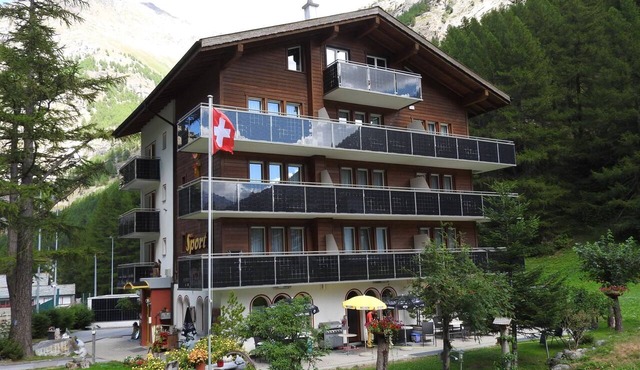 Ski-In-Ski-Out-Hotel Sport* Doppelzimmer, Dusche, WC, Süd Doppelzimmer, Süd by Interhome