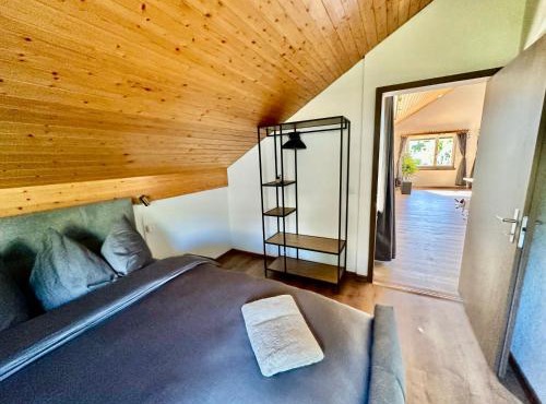 Spacious house for 11 persons with hot tub and fully equipped kitchen