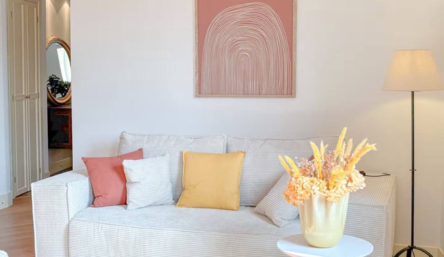 Spacious Living in the Serenity of the Fashion Capital