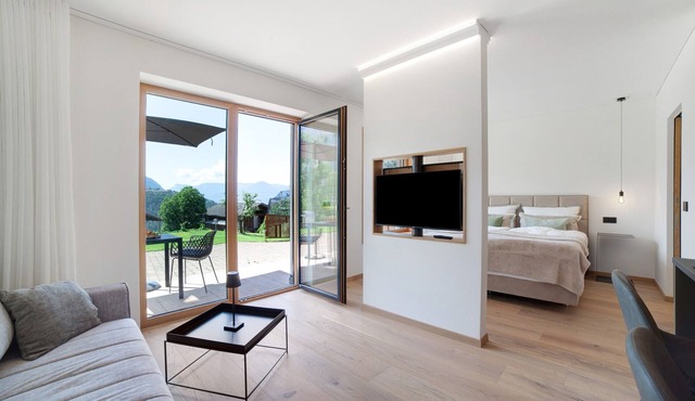Studio 'Alivo Living Apartment Olivia' with Mountain View, Shared Terrace and Wi-Fi