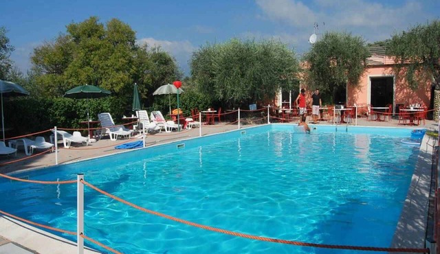 Studio with garden, pool and gym in Imperia