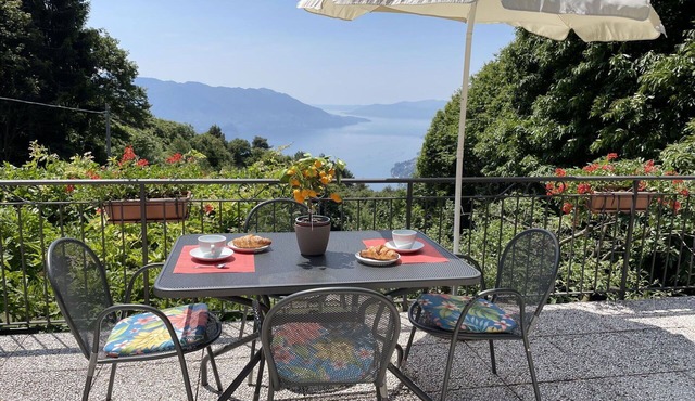 Stunning private villa for 4 people with WIFI, TV, terrace and pets allowed