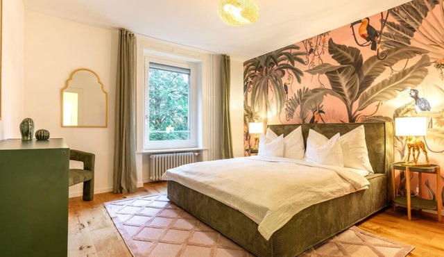 Stylish 3-BR design flat with terrace · Kreis 6