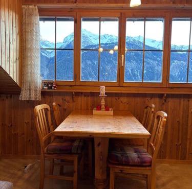 Sunny Appartement with a beautiful view in Alvaneu Dorf