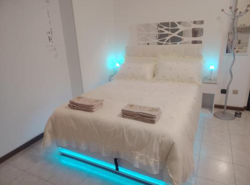 SWEET STAY - Terrazza, WiFi, Metro vicinanze, Garage & Bikes - su richiesta
