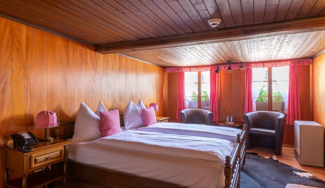 Swiss-Chalet Merlischachen - Historik Chalet-Hotel Lodge